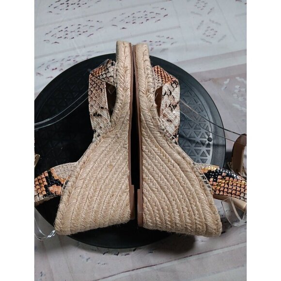 Vince Camuto Meehan Size 8.5 Snake Embossed Espadrilled Wedge Ankle Strap Square - Picture 7 of 9